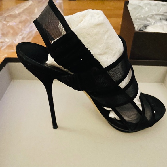 Gucci brand new black stilettos 8.5. box/ dust bag - Picture 1 of 10